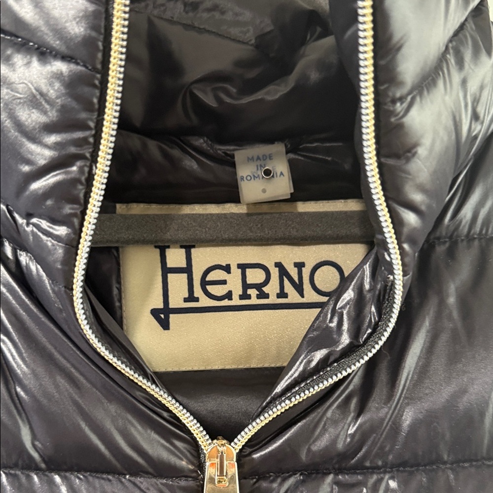 Herno Dark Gray Puffer Coat with Black Fur Trim - Picture 4 of 7